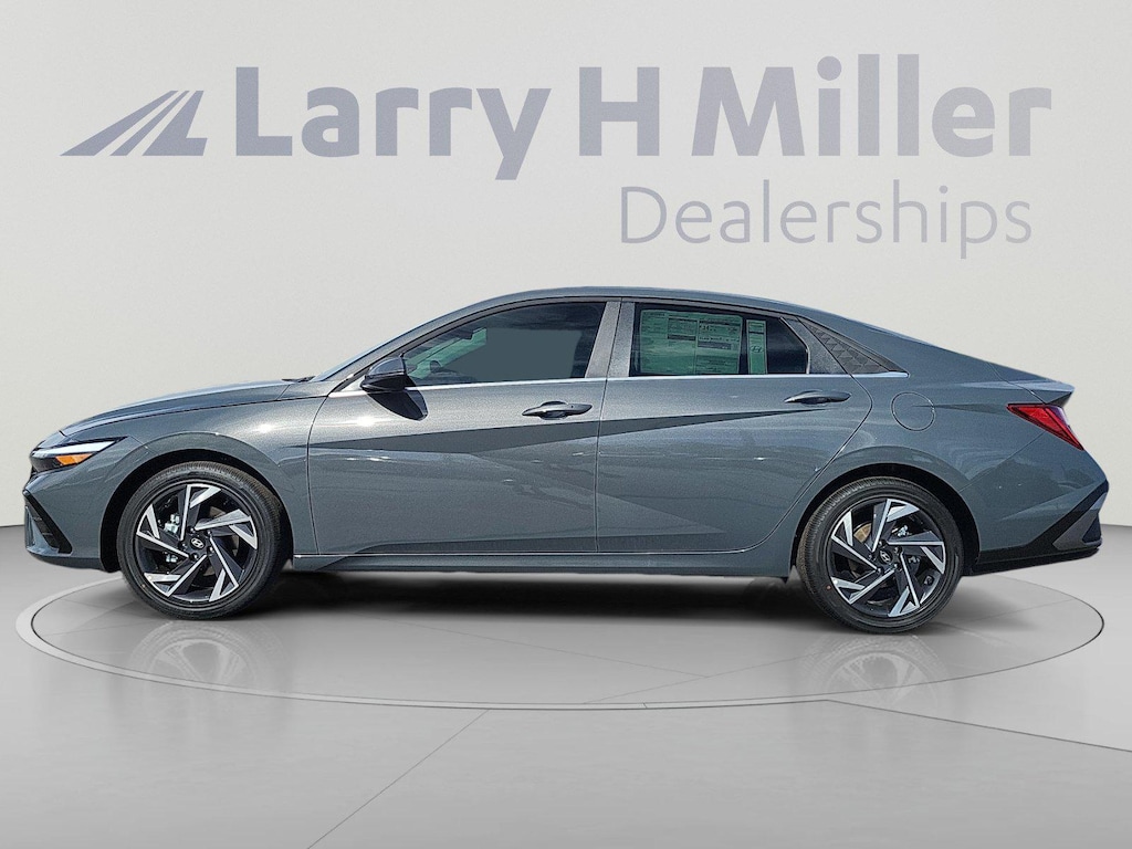 New 2026 Hyundai Elantra Limited Sedan