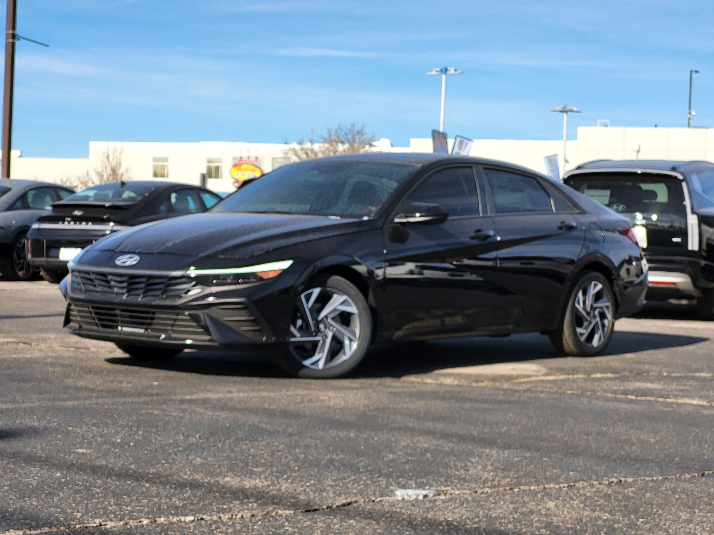 2025 Hyundai Elantra Blue's photo