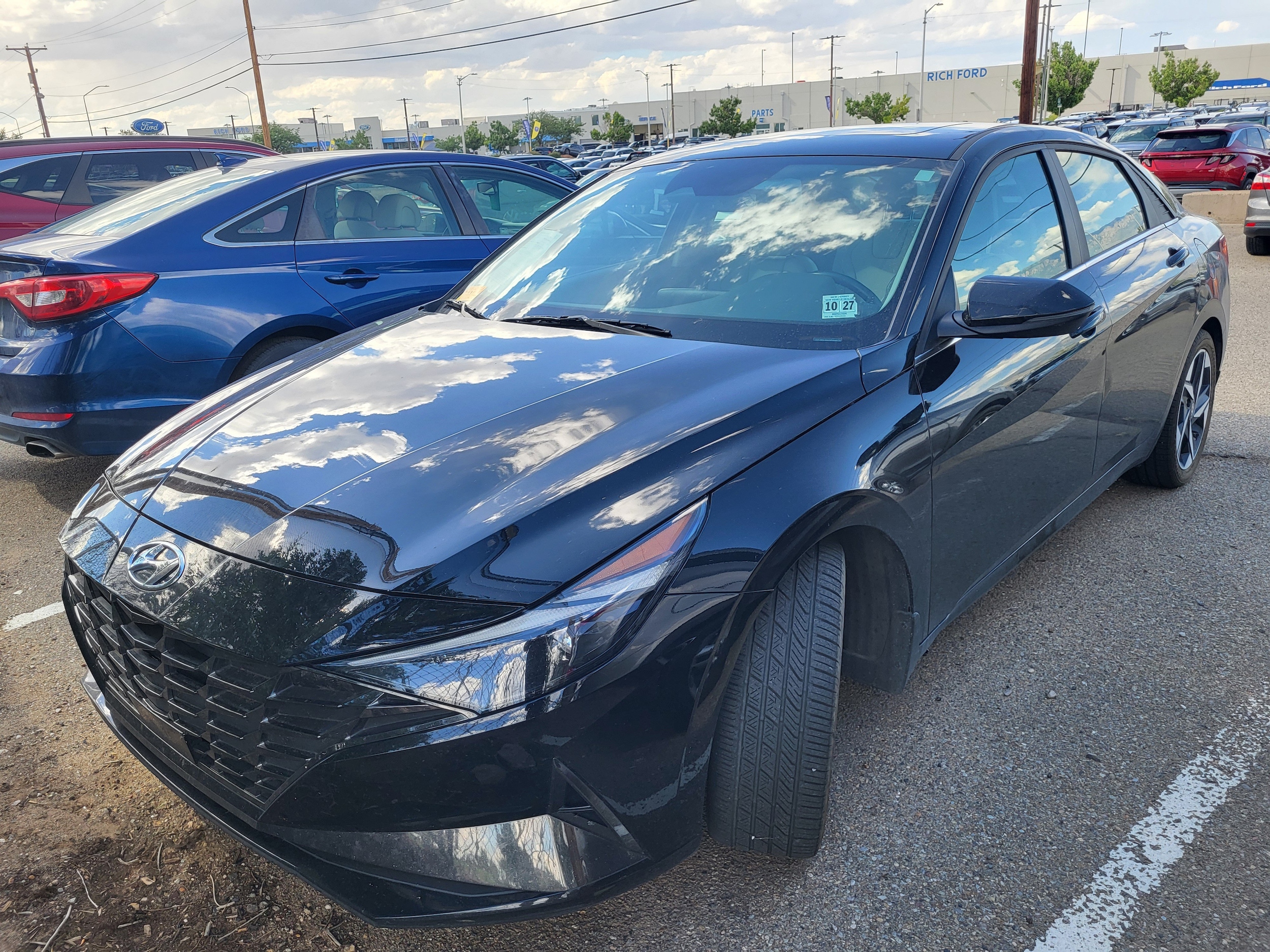 2023 Hyundai Elantra 1.6 HEV Limited DCT's photo