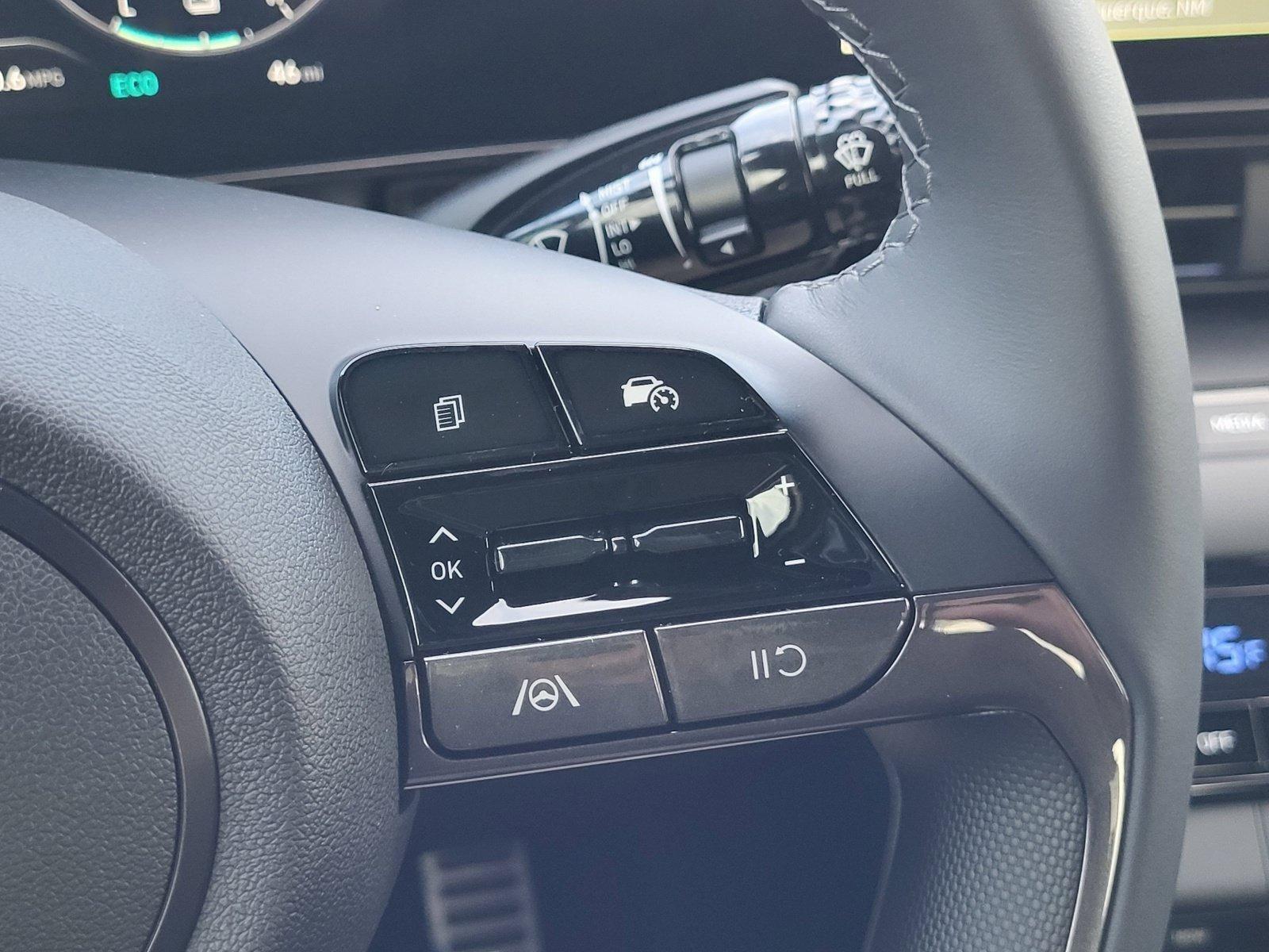 2025 Hyundai Elantra Blue - Photo 30