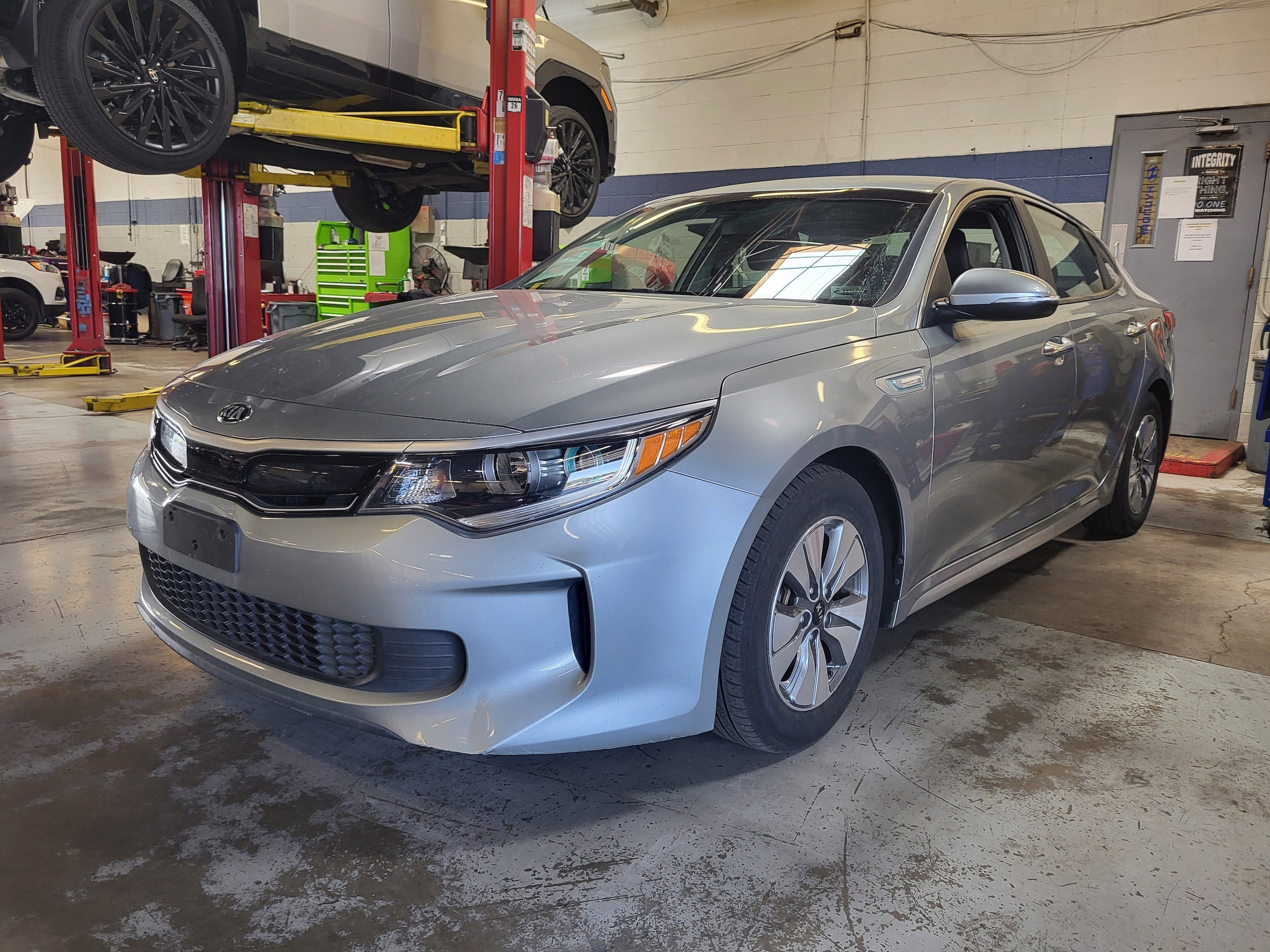2017 Kia Optima Premium Hybrid's photo