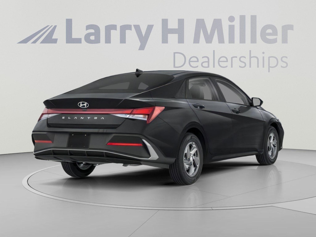 New 2026 Hyundai Elantra SE Sedan