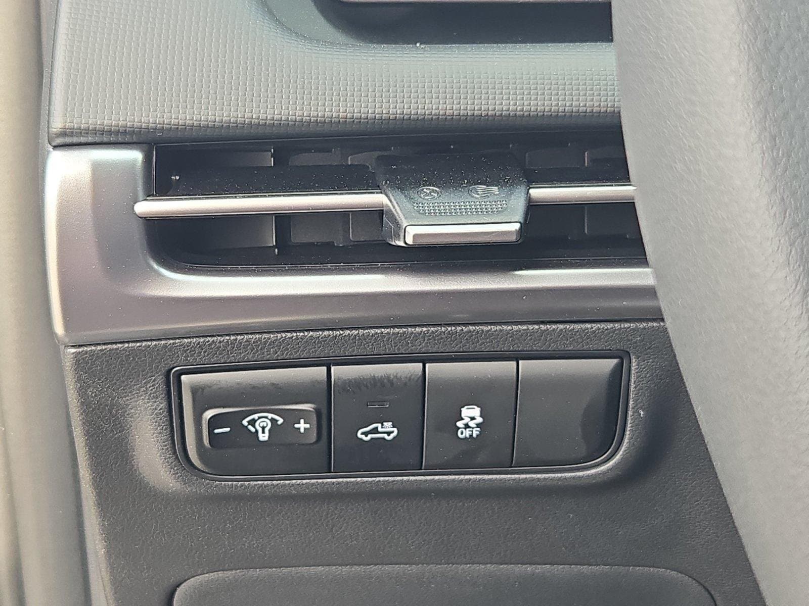 2025 Hyundai Santa Cruz SEL - Photo 15