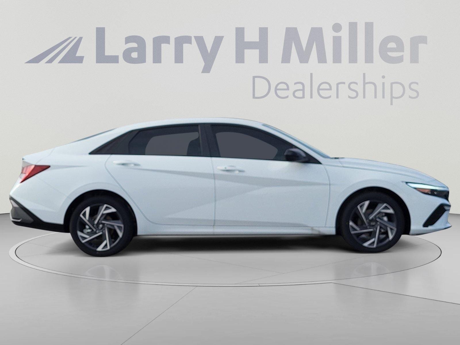 2025 Hyundai Elantra Blue - Photo 8