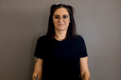 Staff member Angelina Moya from ID_c14c8969998b