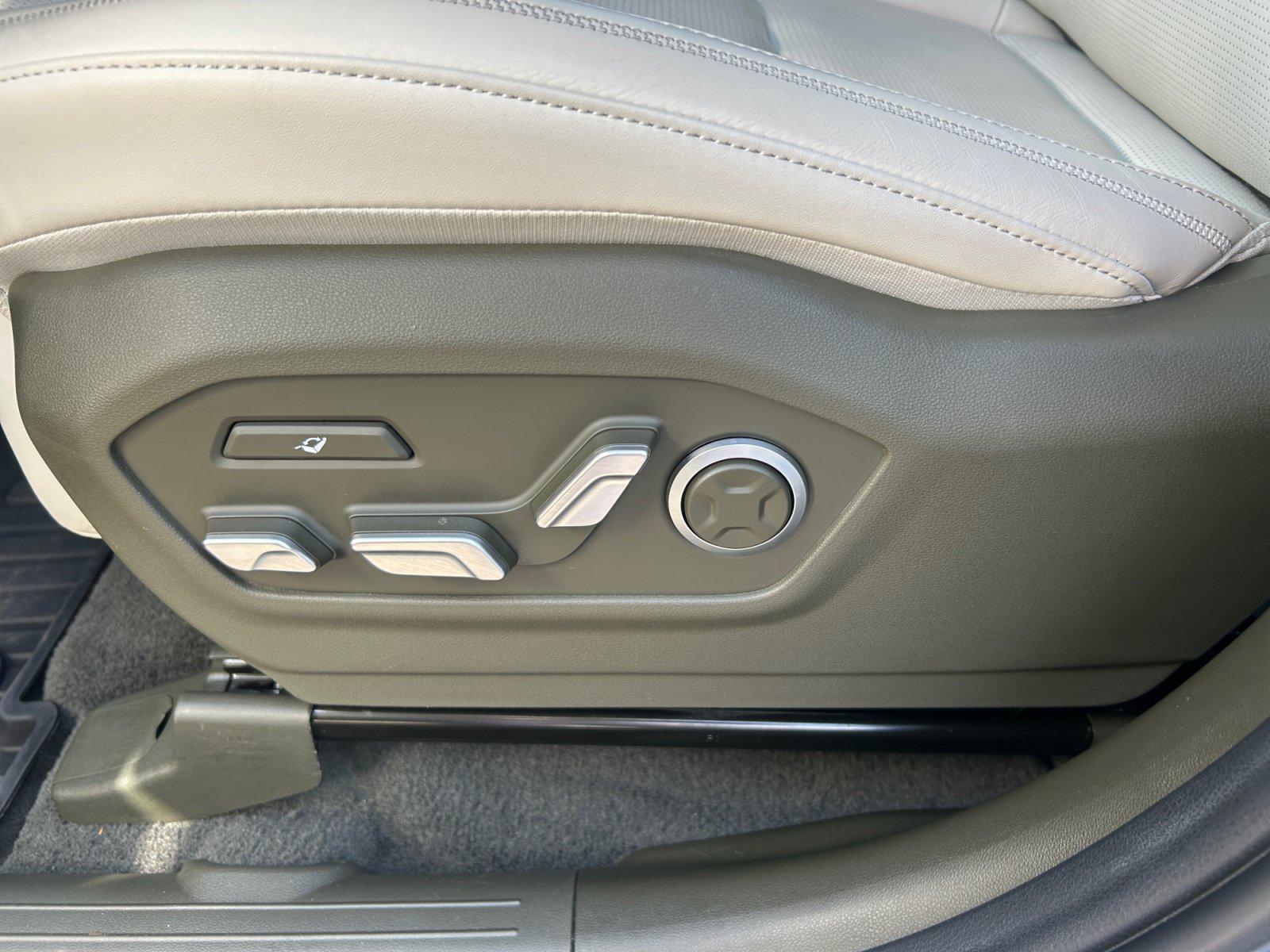 2025 Hyundai Santa Fe Calligraphy - Photo 15