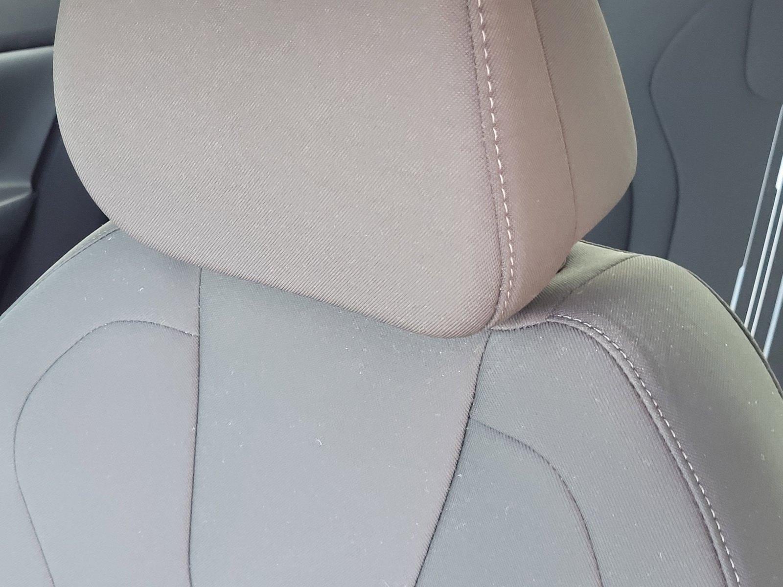 2025 Hyundai Elantra Blue - Photo 17