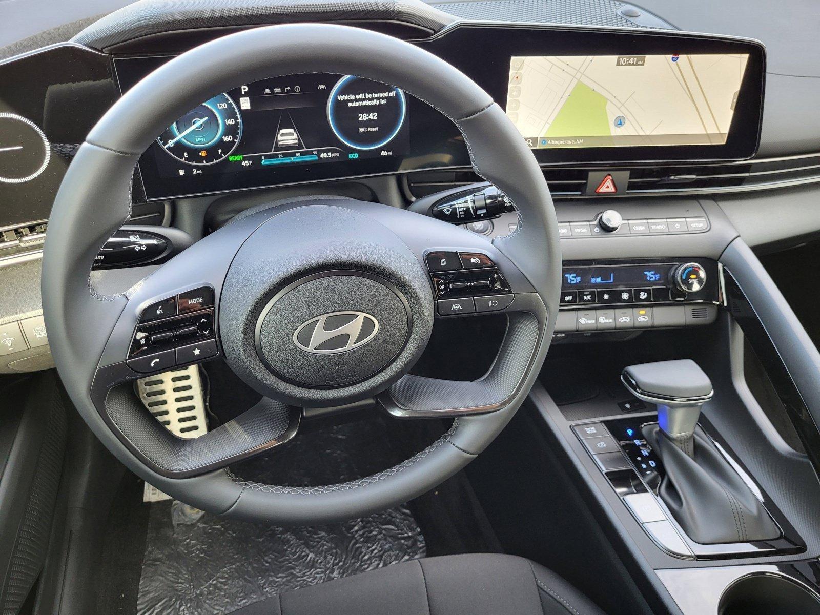 2025 Hyundai Elantra Blue - Photo 29