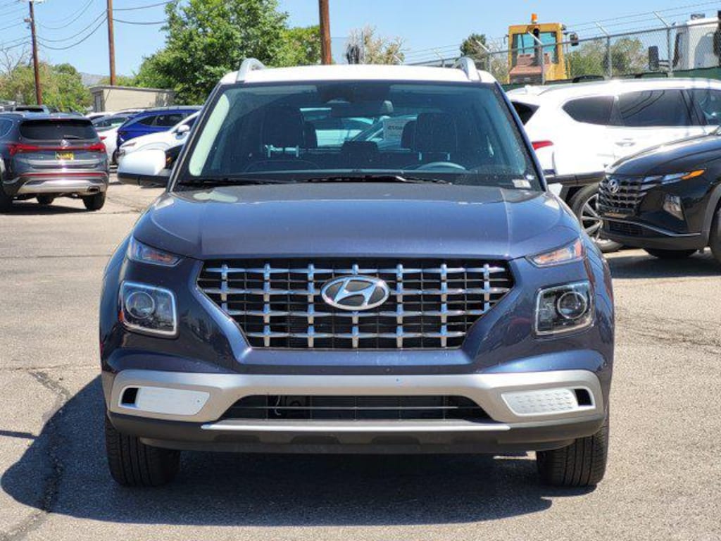 New 2026 Hyundai Venue SEL w/Two-Tone Roof SUV
