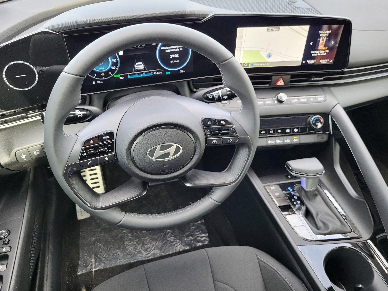 2025 Hyundai Elantra Blue - Photo 29