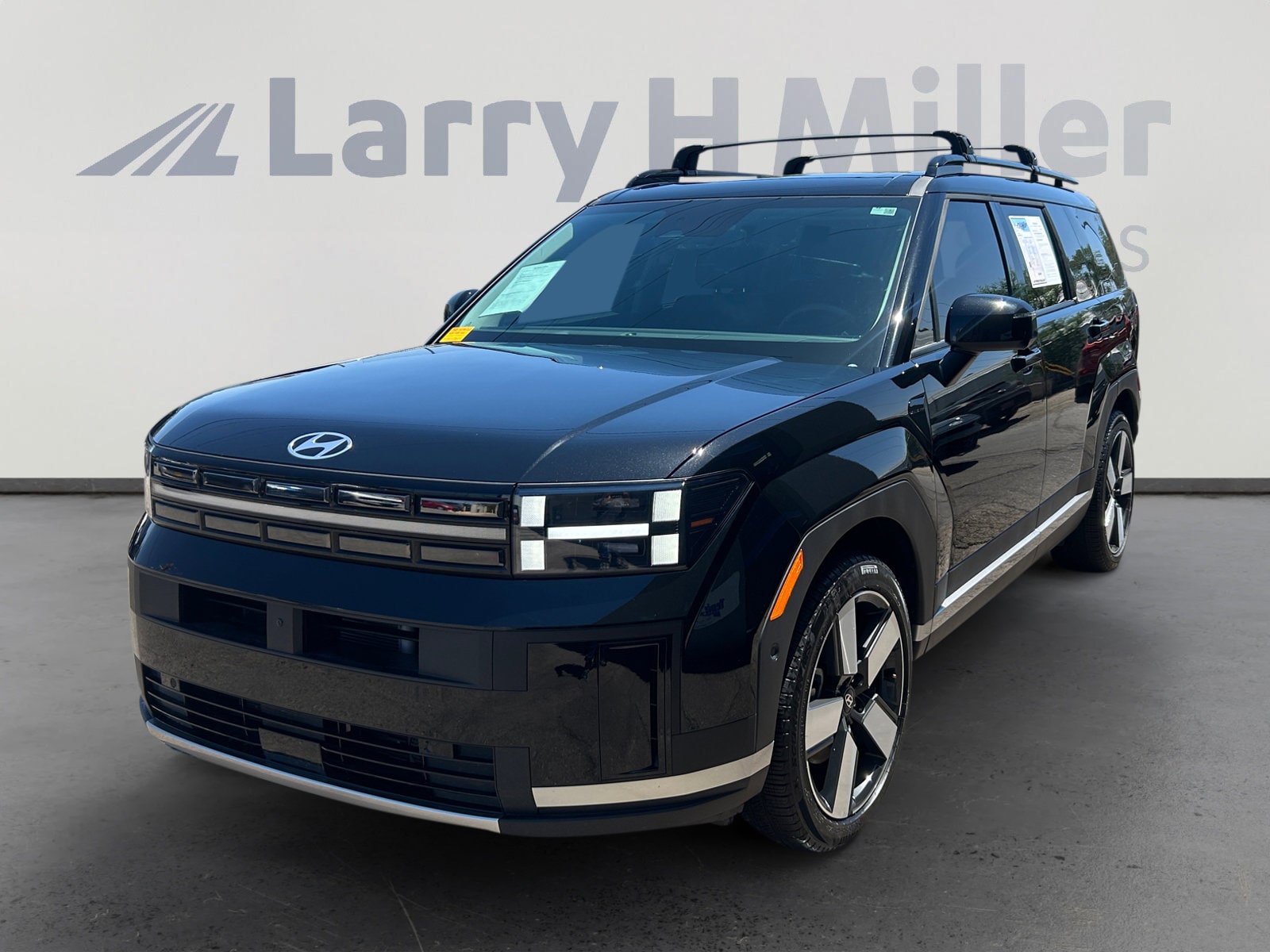 2025 Hyundai Santa Fe Limited Hybrid's photo