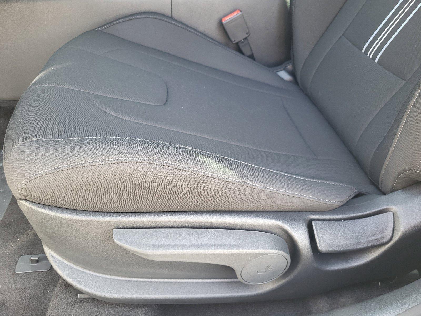 2025 Hyundai Elantra Blue - Photo 27