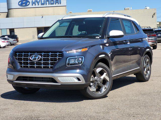 2026 Hyundai Venue SEL w/ 2-Tone Roof IVT's photo