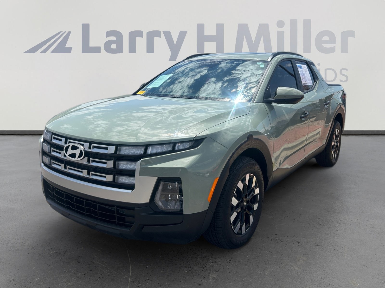 2025 Hyundai Santa Cruz SEL Activity 2.5 AWD's photo