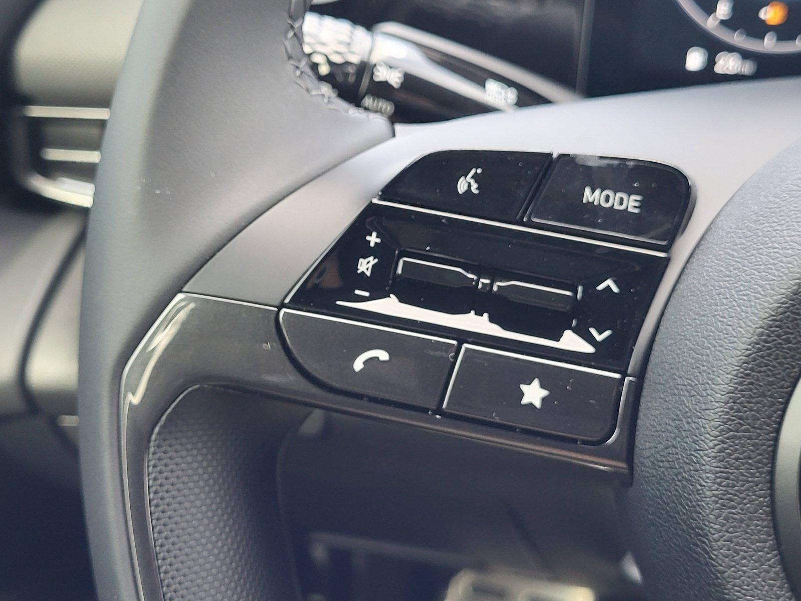 2025 Hyundai Elantra Blue - Photo 31