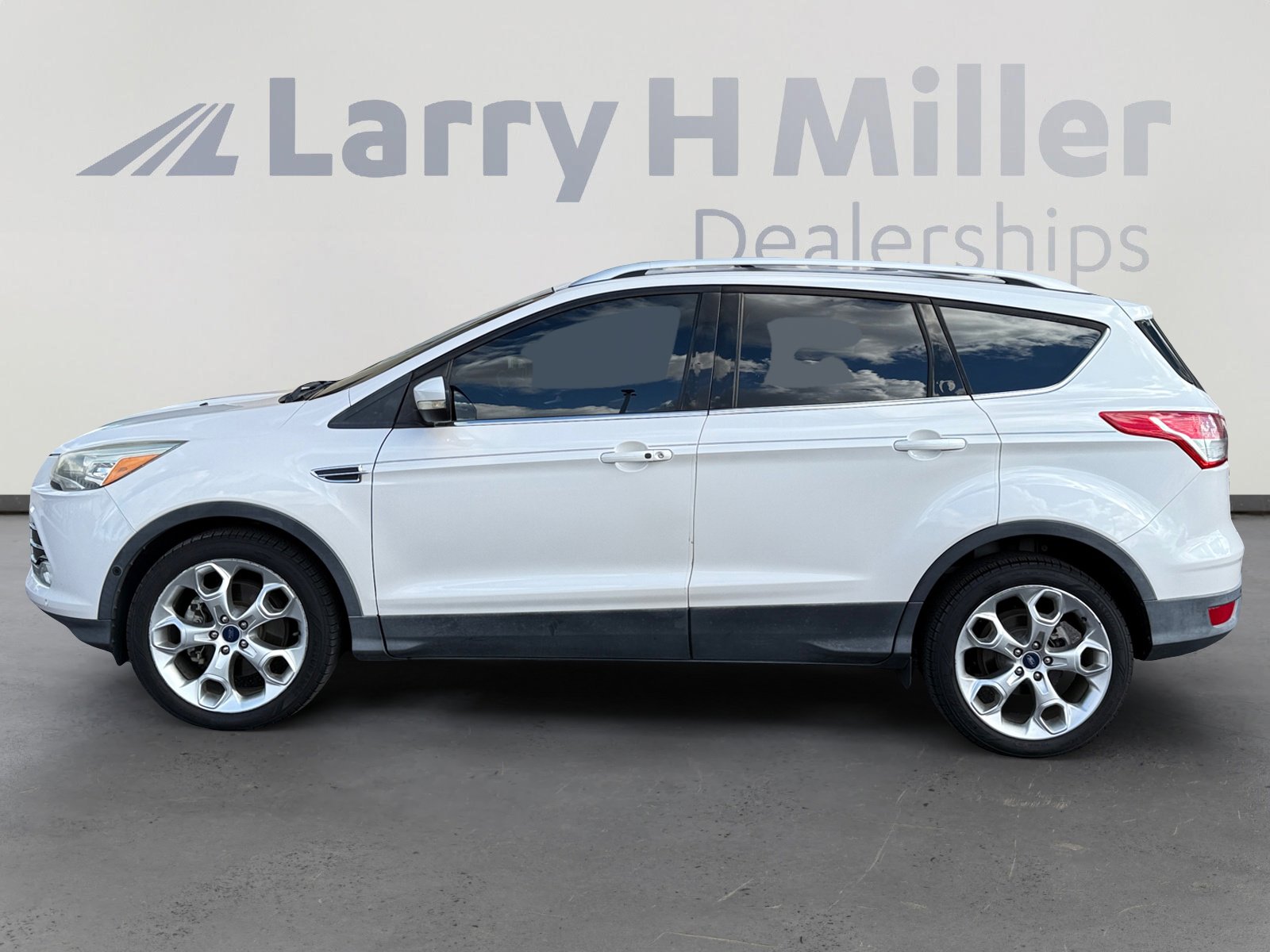 2013 Ford Escape Titanium photo 2