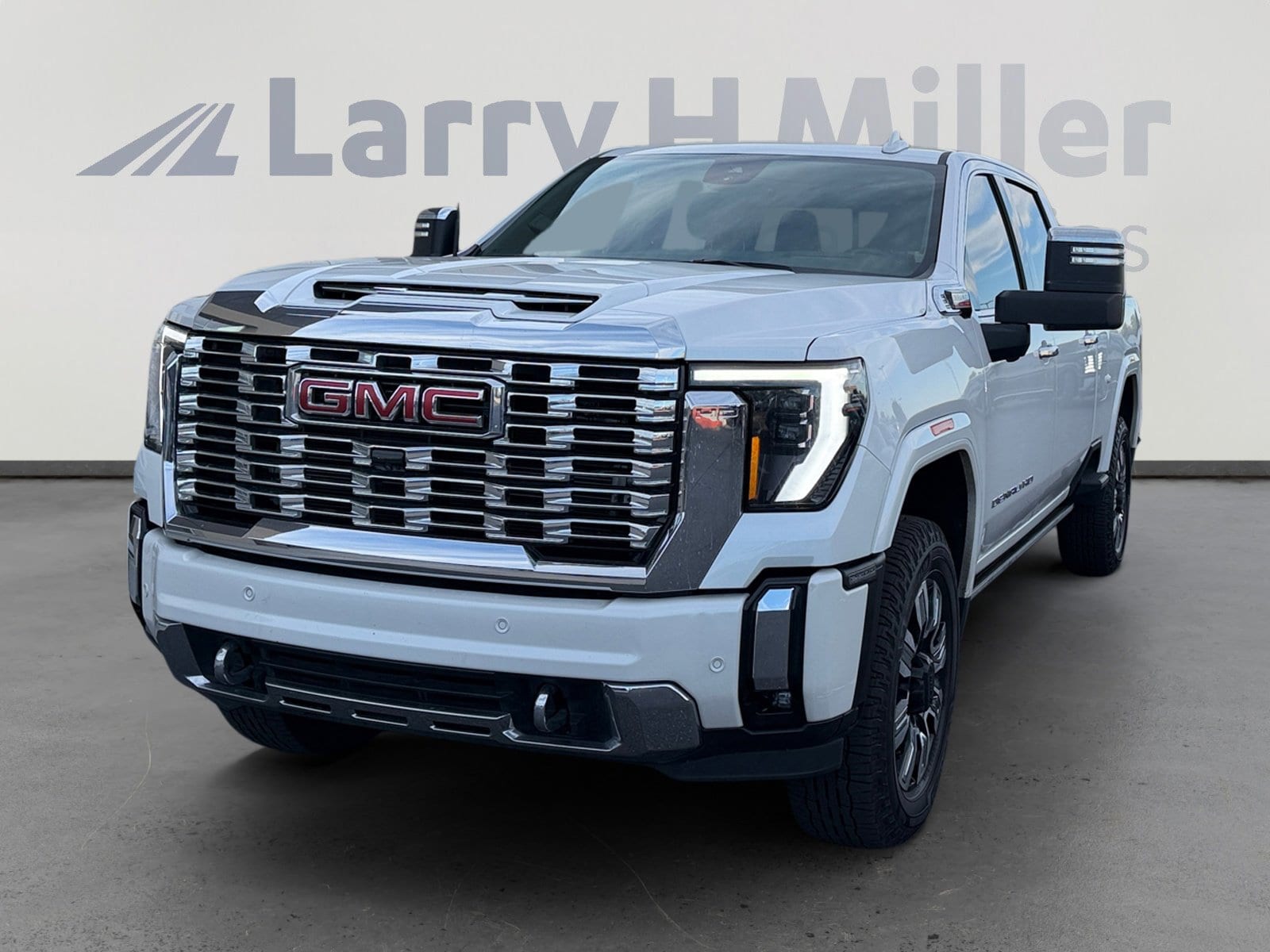 2024 GMC Sierra 2500HD Denali's photo