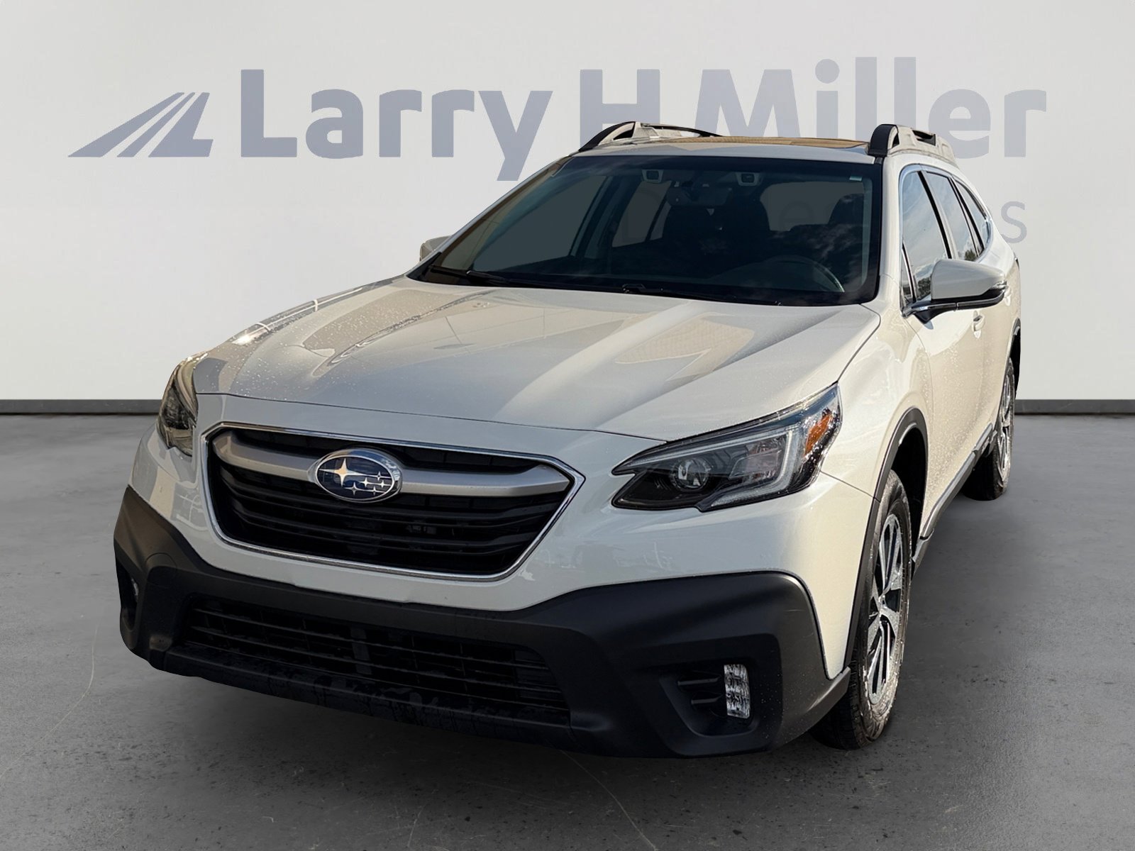 2021 Subaru Outback Premium's photo