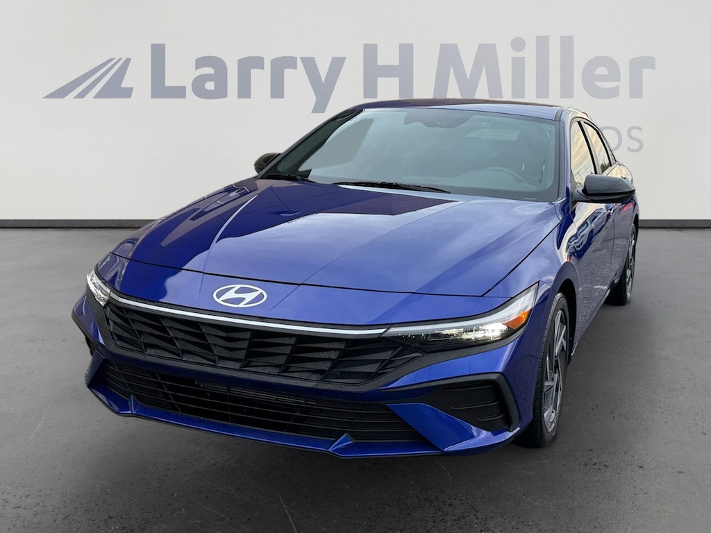 Certified 2025 Hyundai Elantra SEL Sport Sedan