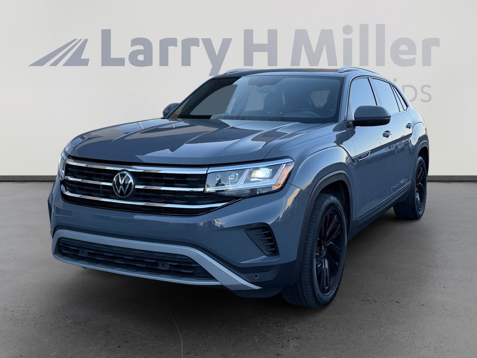 2022 Volkswagen Atlas Cross Sport SE w/Tech