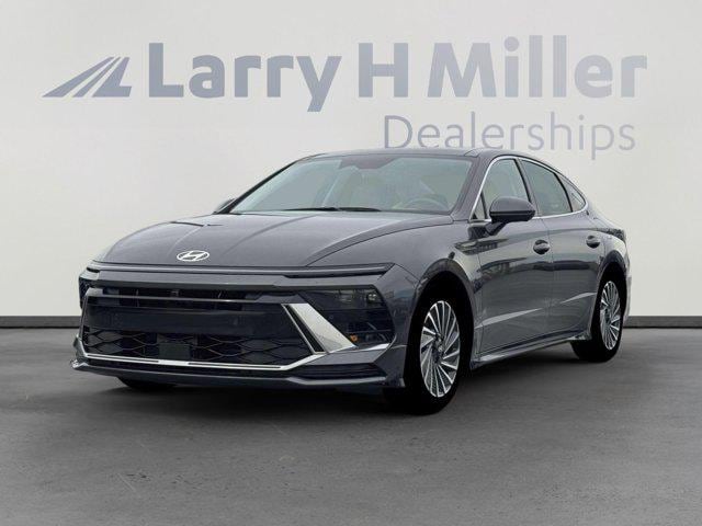 2026 Hyundai Sonata Limited's photo