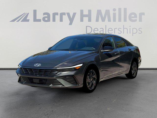 2026 Hyundai Elantra 2.0 SEL Sport Premium's photo