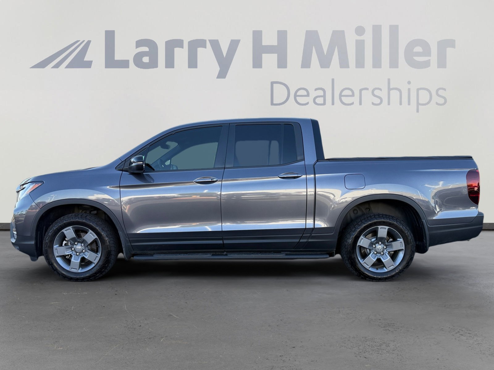 2024 Honda Ridgeline TrailSport photo 2
