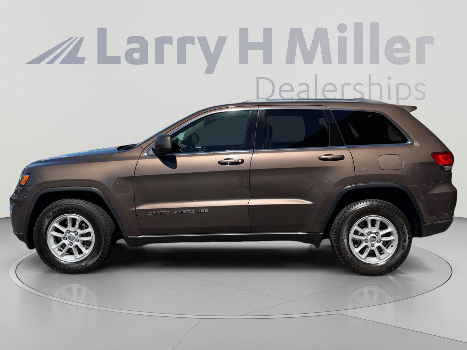 Used 2020 Jeep Grand Cherokee Laredo E SUV