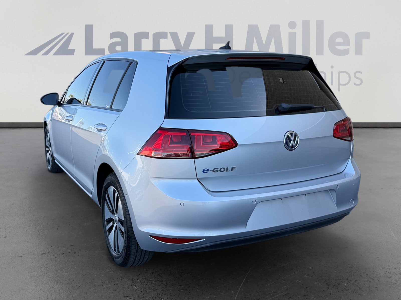 2016 Volkswagen e-Golf SEL Premium photo 3