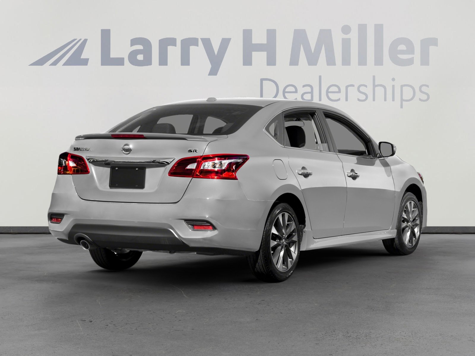 2016 Nissan Sentra SR photo 2