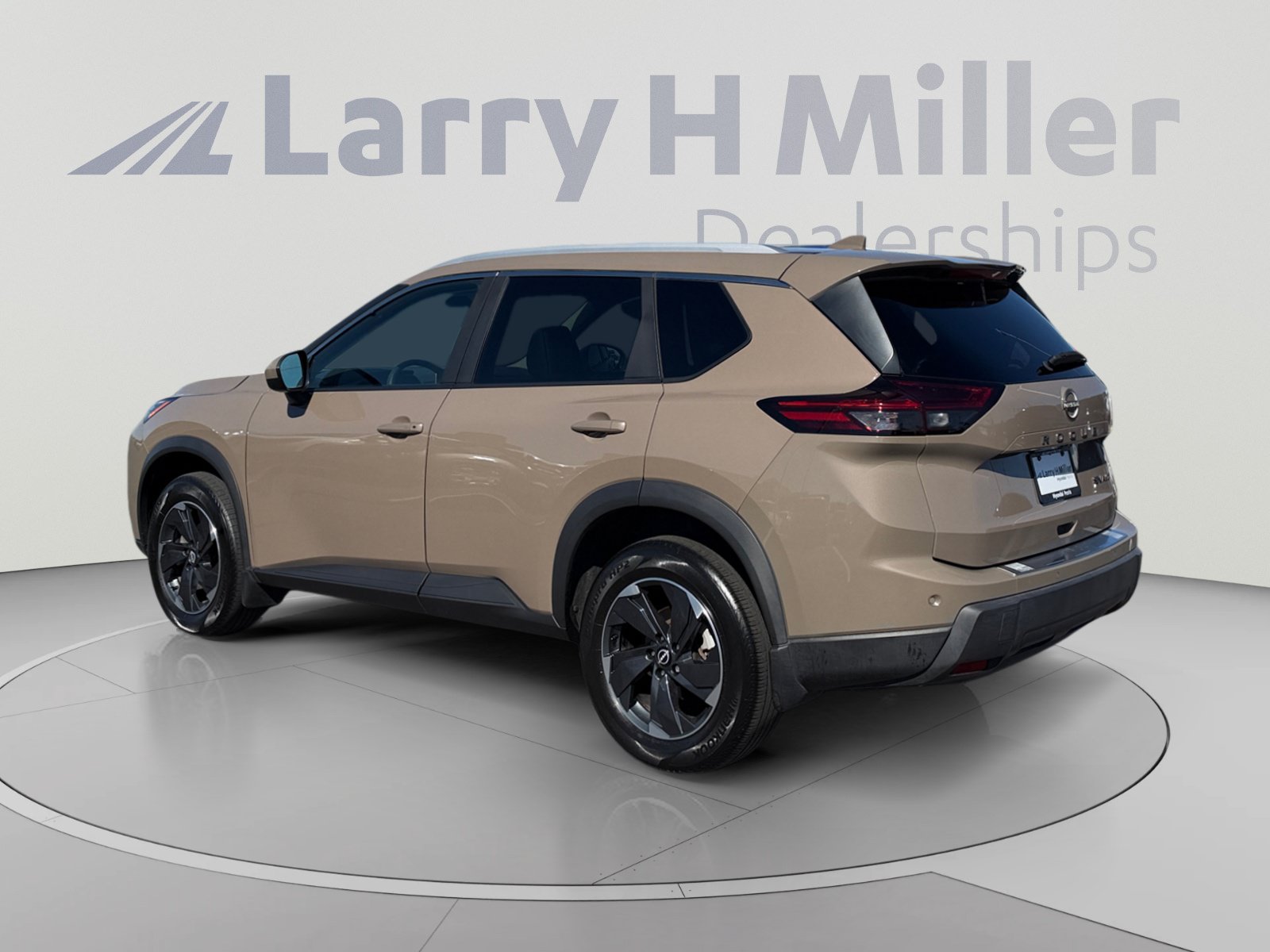 Used 2024 Nissan Rogue SV SUV