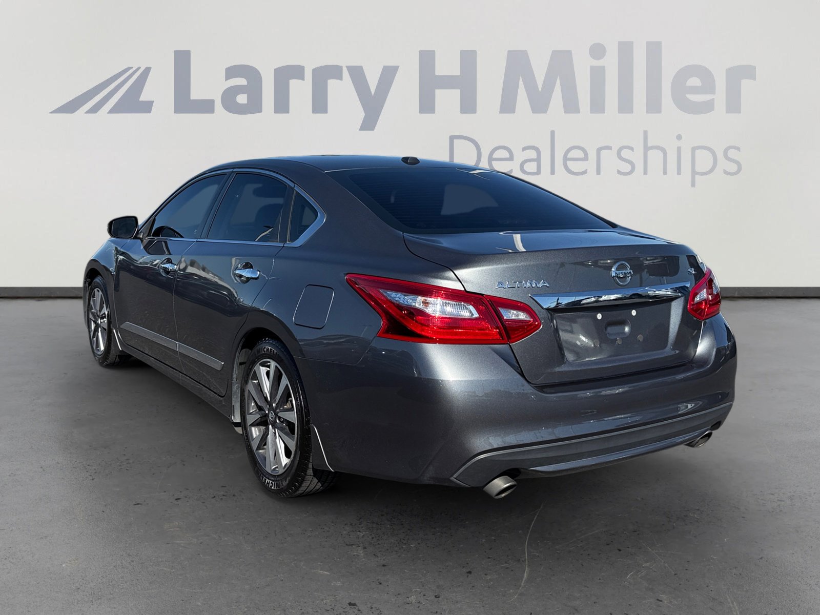 2017 Nissan Altima 2.5 SL photo 3