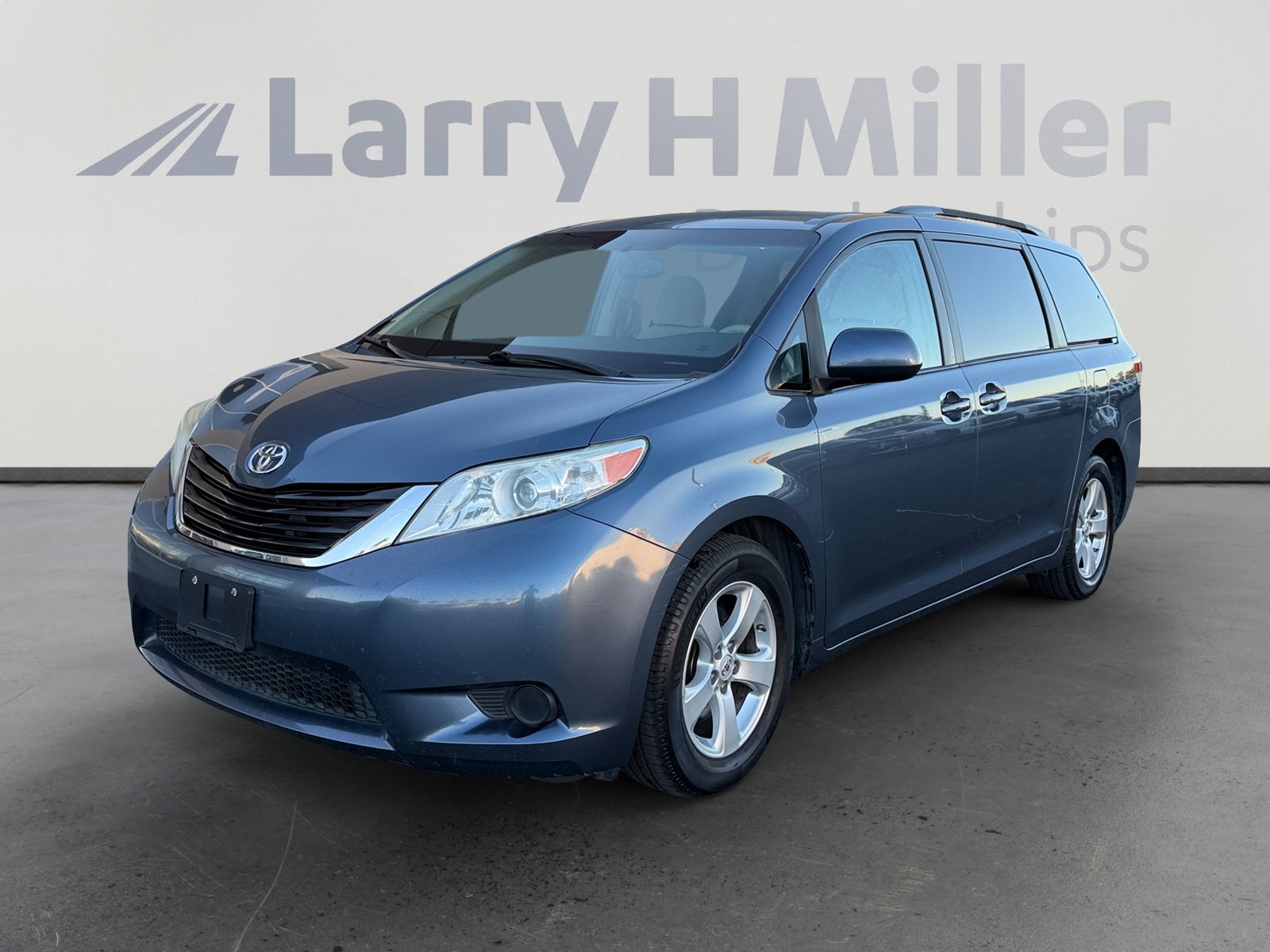 2014 Toyota Sienna LE
