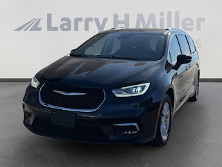 2022 Chrysler Pacifica Touring L Van Passenger Van