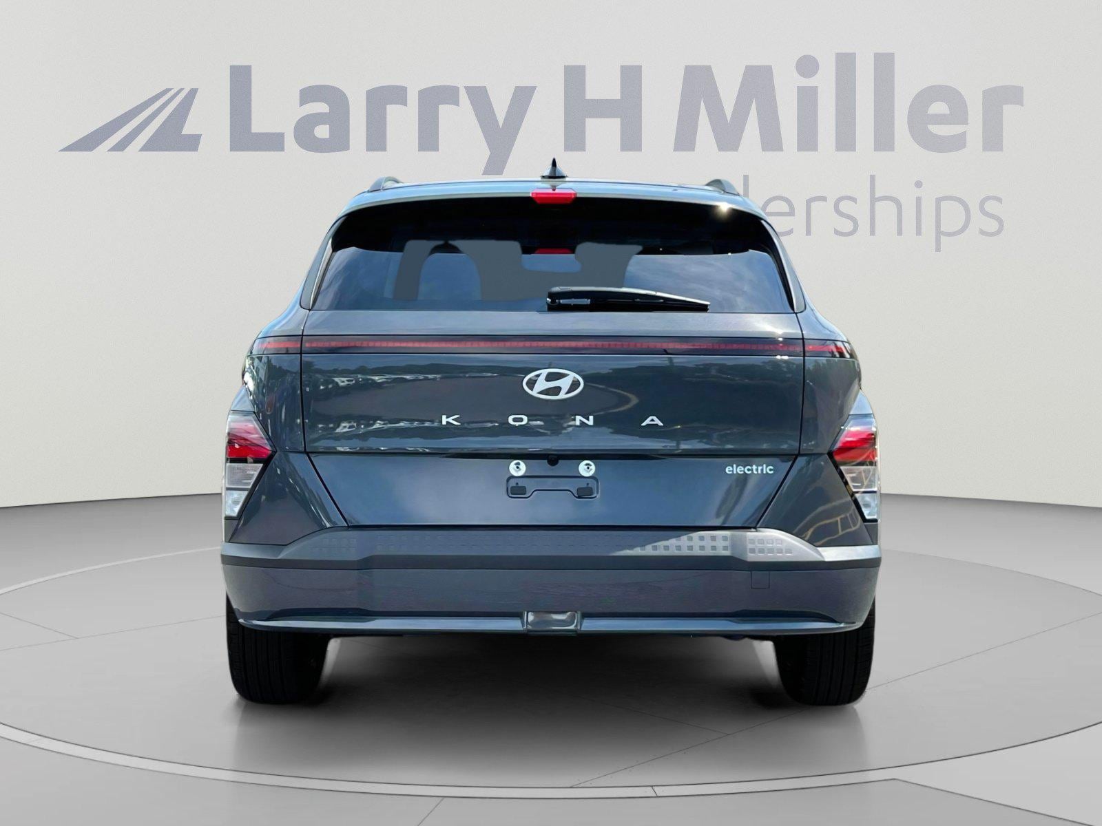 2025 Hyundai Kona EV SEL - Photo 6
