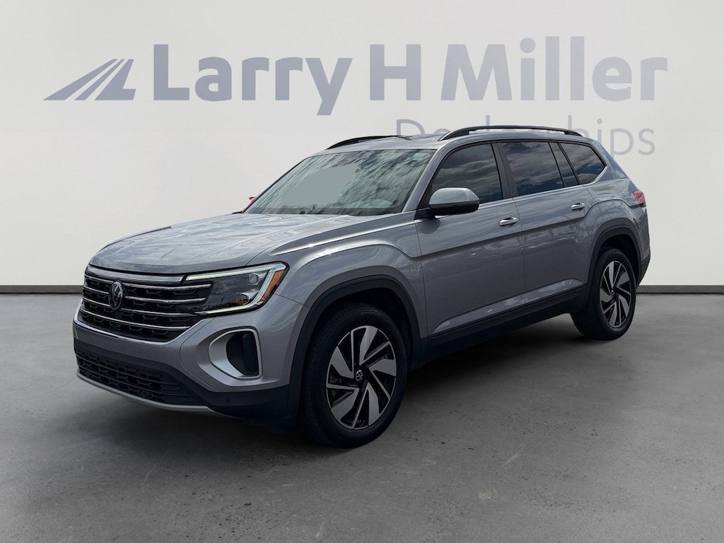 Used 2024 Volkswagen Atlas 2.0T SE w/Technology SUV