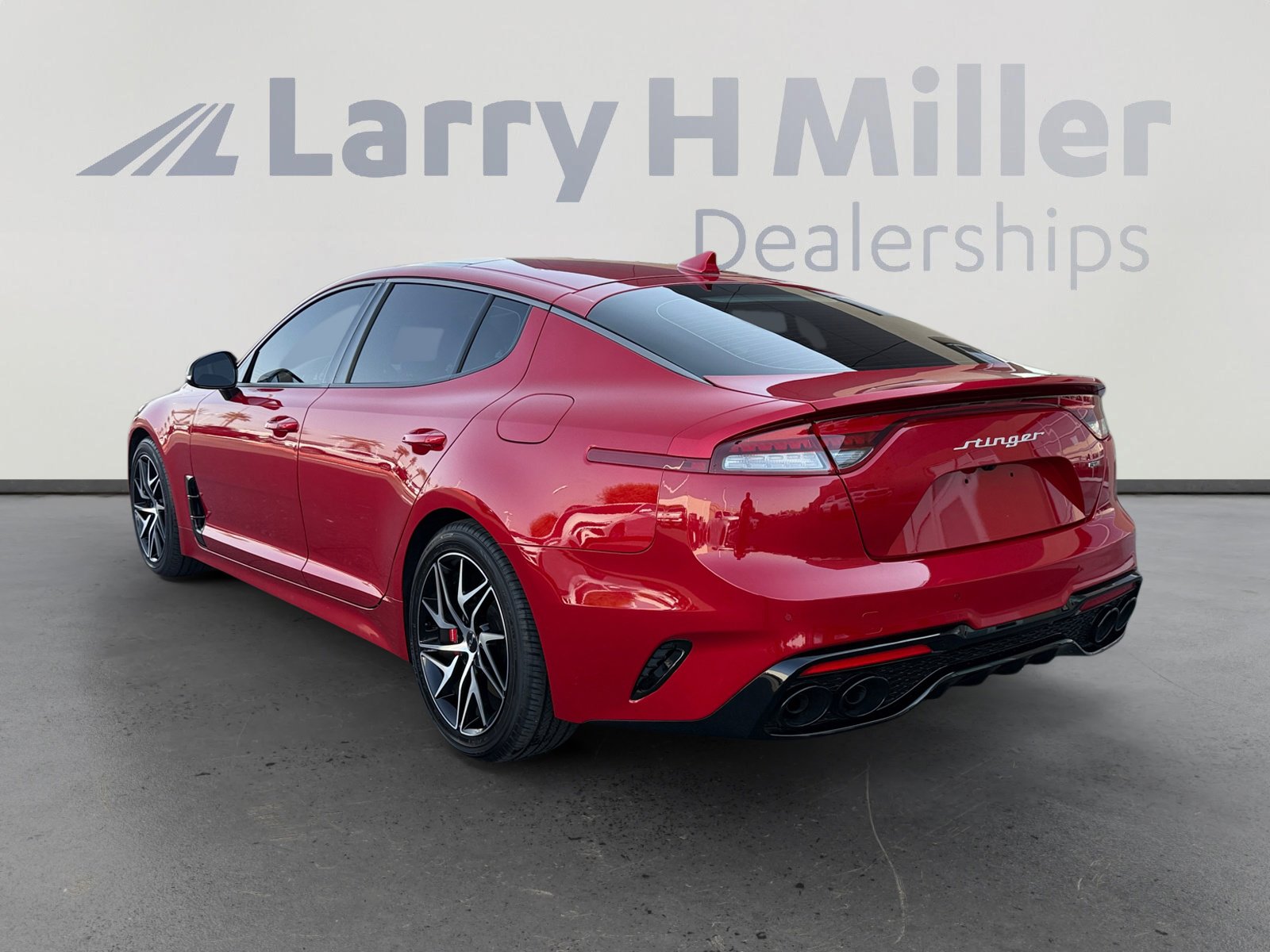 2023 Kia Stinger GT-Line photo 3