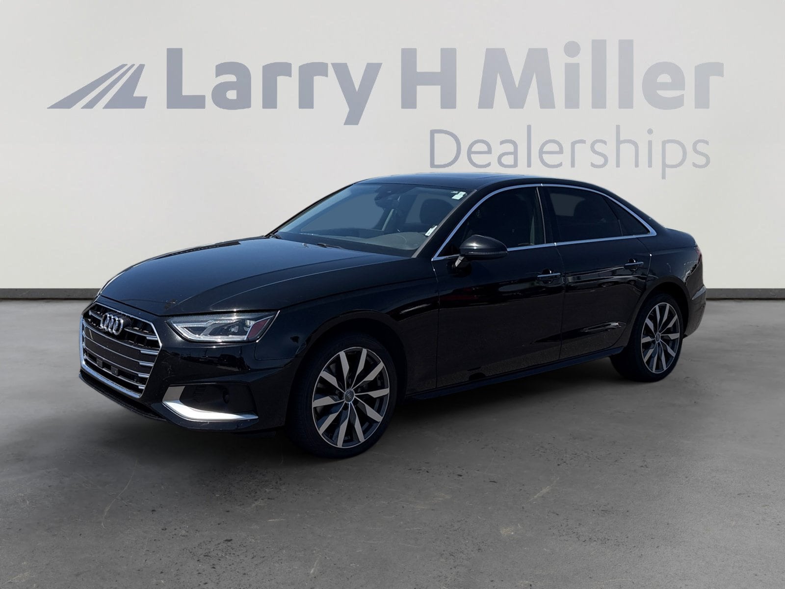 2020 Audi A4 40 S tronic Premium's photo