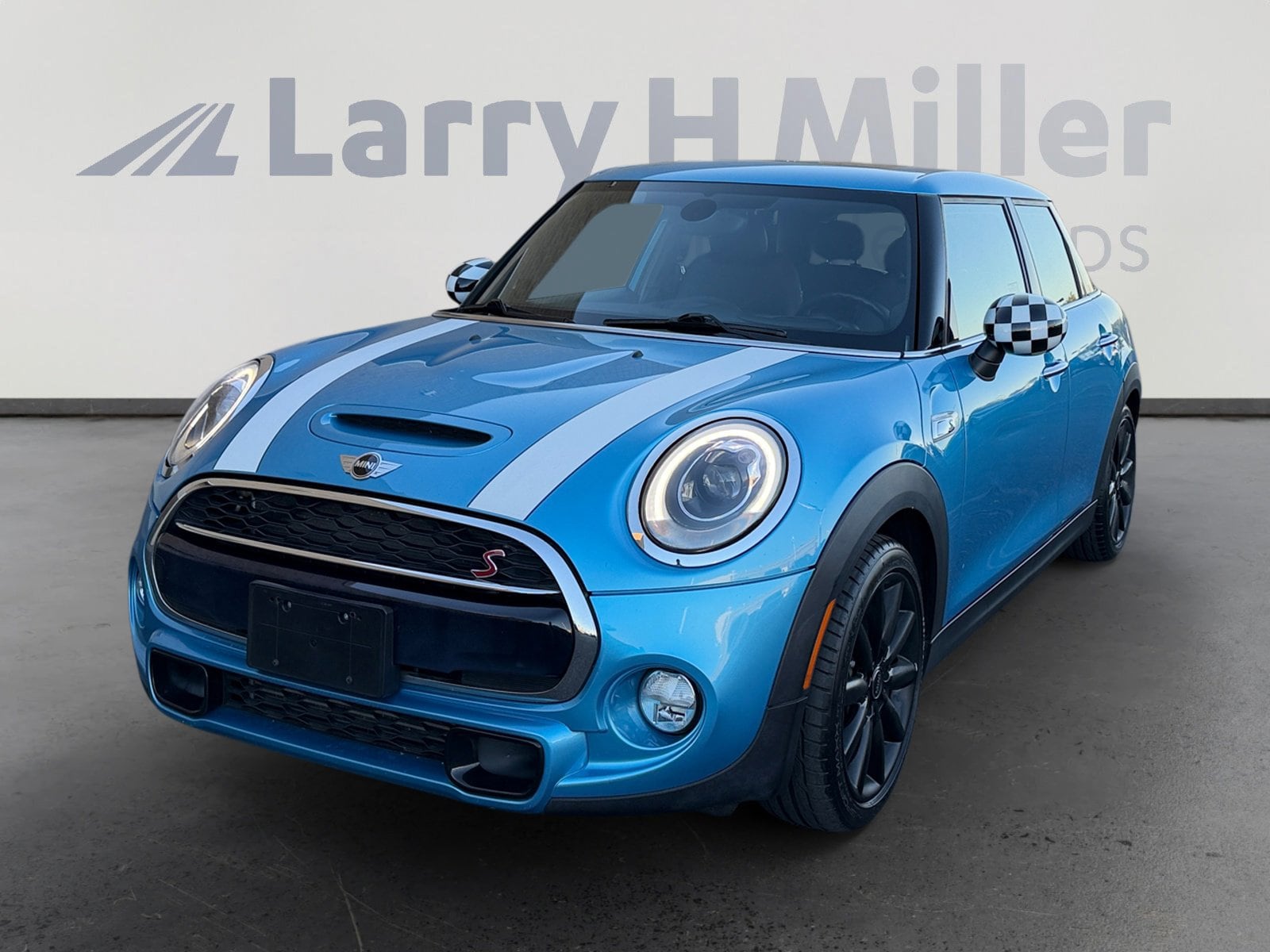 2015 MINI Cooper S's photo