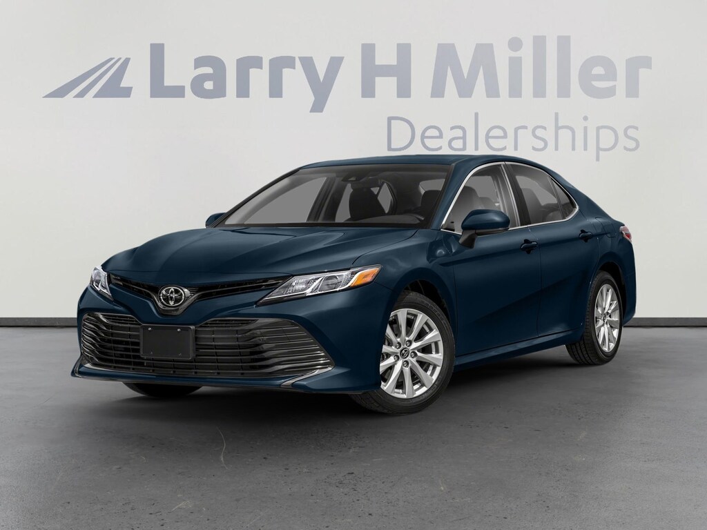 Used 2019 Toyota Camry SE Sedan