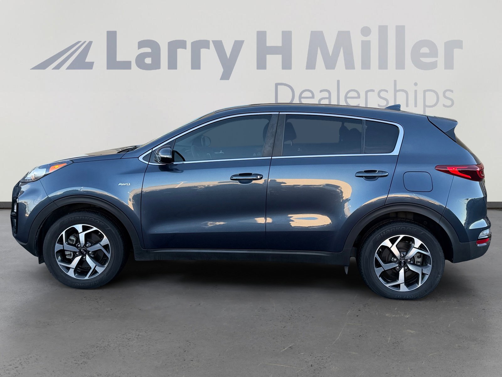 2021 Kia Sportage LX photo 2