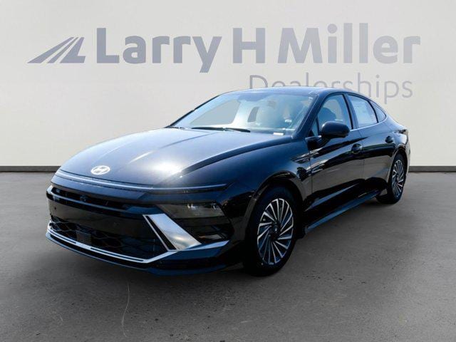 2025 Hyundai Sonata Hybrid