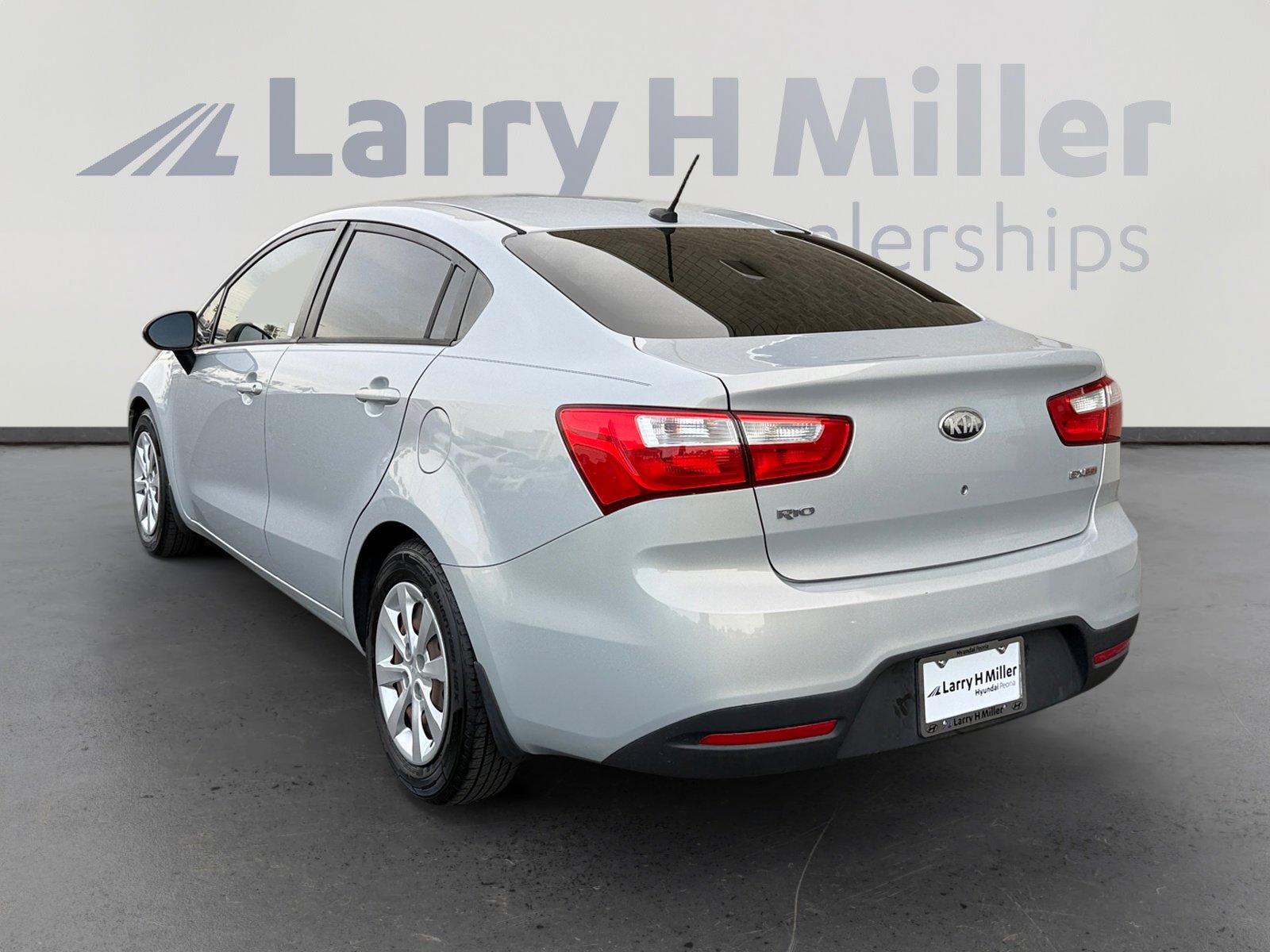 2013 Kia Rio EX photo 3