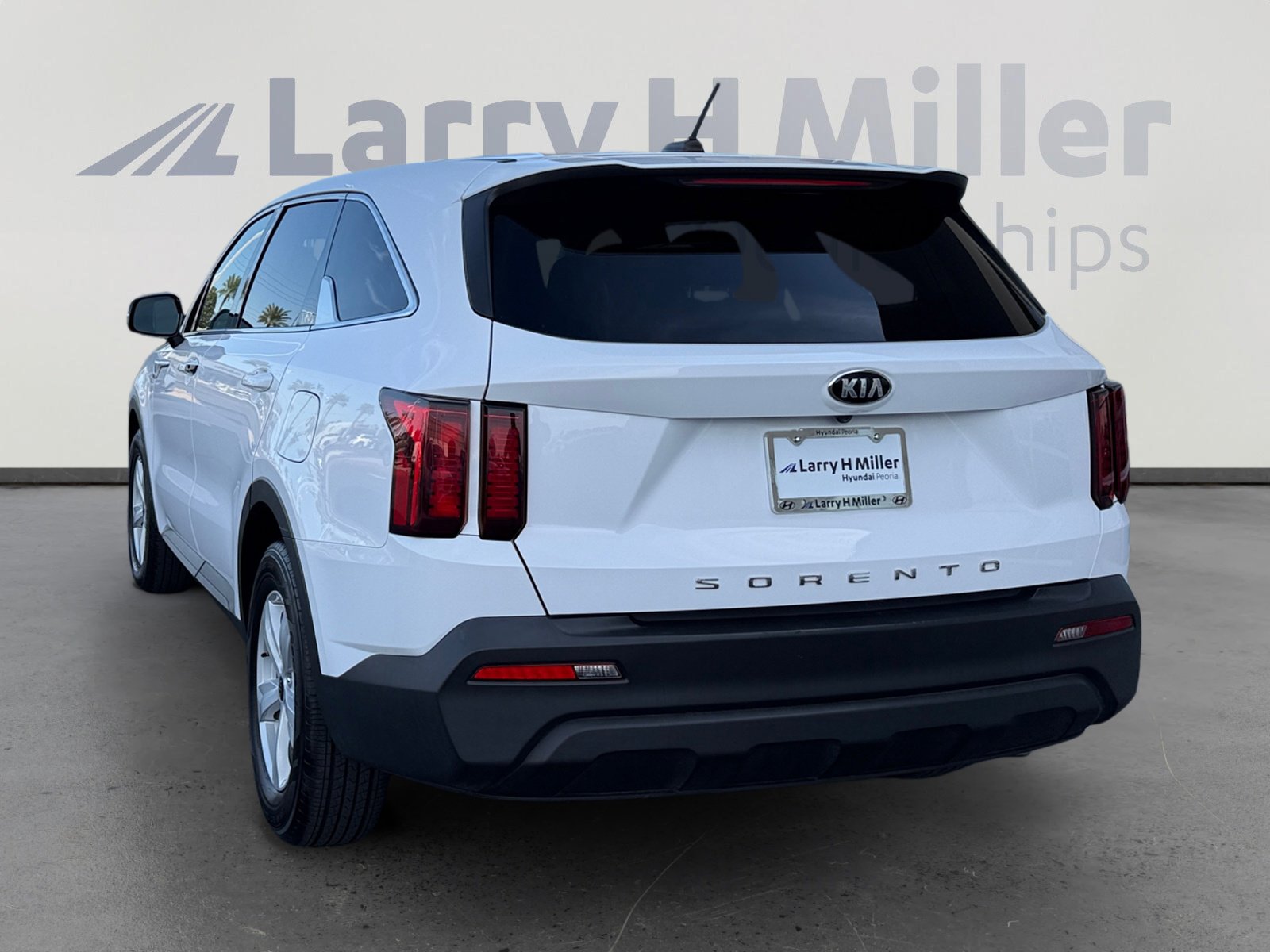 2021 Kia Sorento LX photo 3
