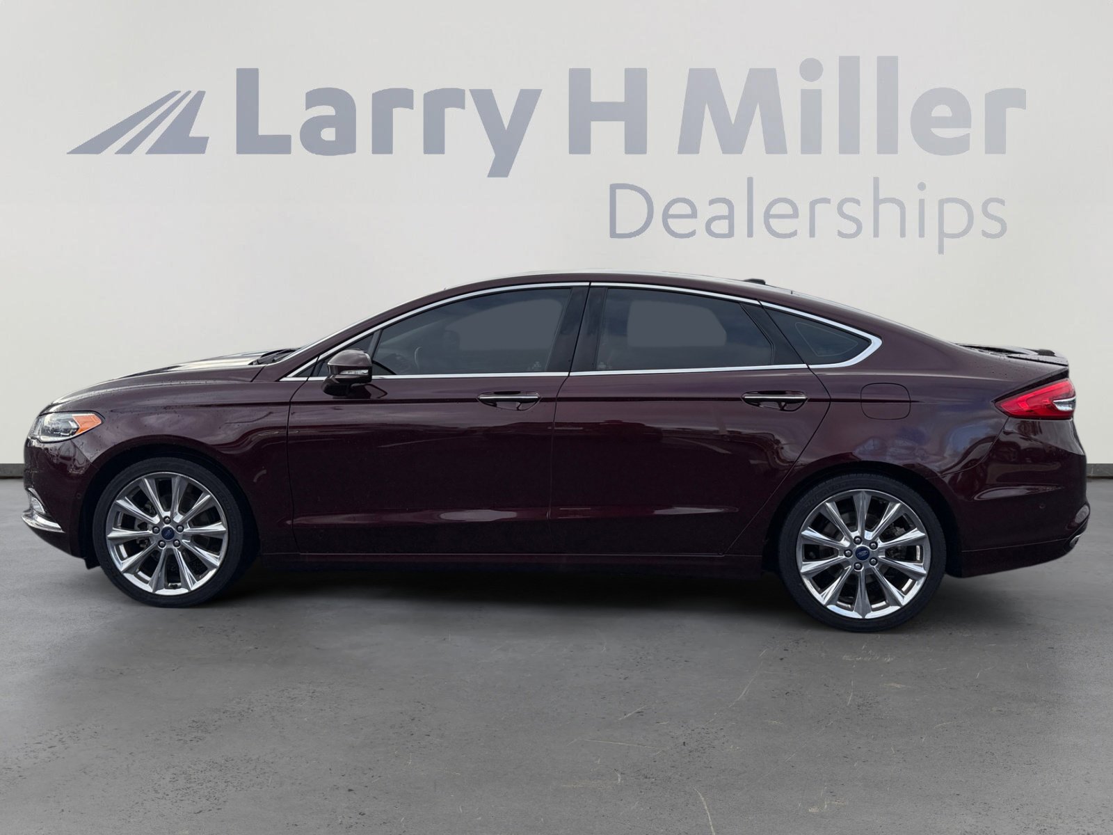 2017 Ford Fusion Platinum photo 2