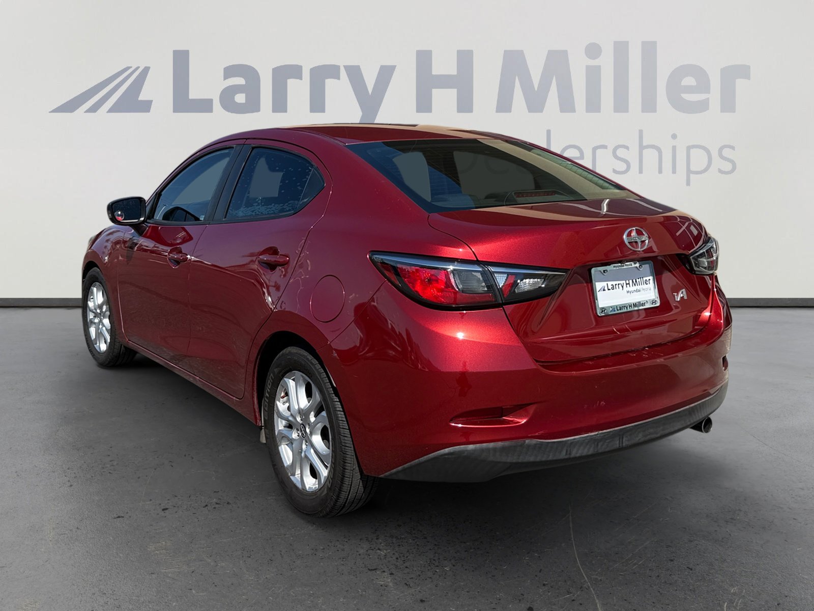 2016 Scion iA Base photo 3