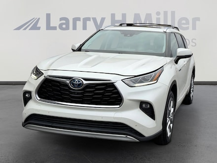 Featured 2020 Toyota Highlander Hybrid Hybrid Platinum SUV 5TDFARAHXLS004087 for sale near you in Peoria, AZ