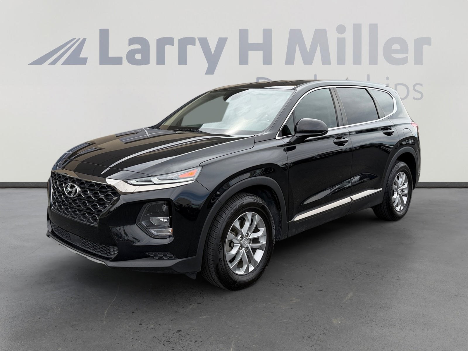 2019 Hyundai Santa Fe SE 2.4's photo