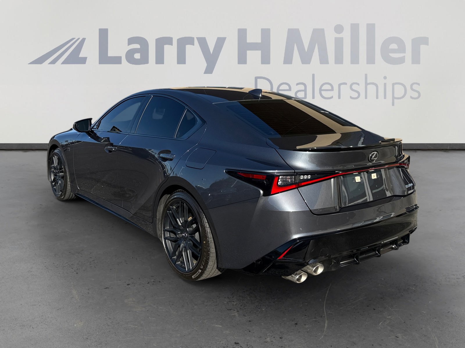 2023 Lexus IS 500 F SPORT Performance photo 3