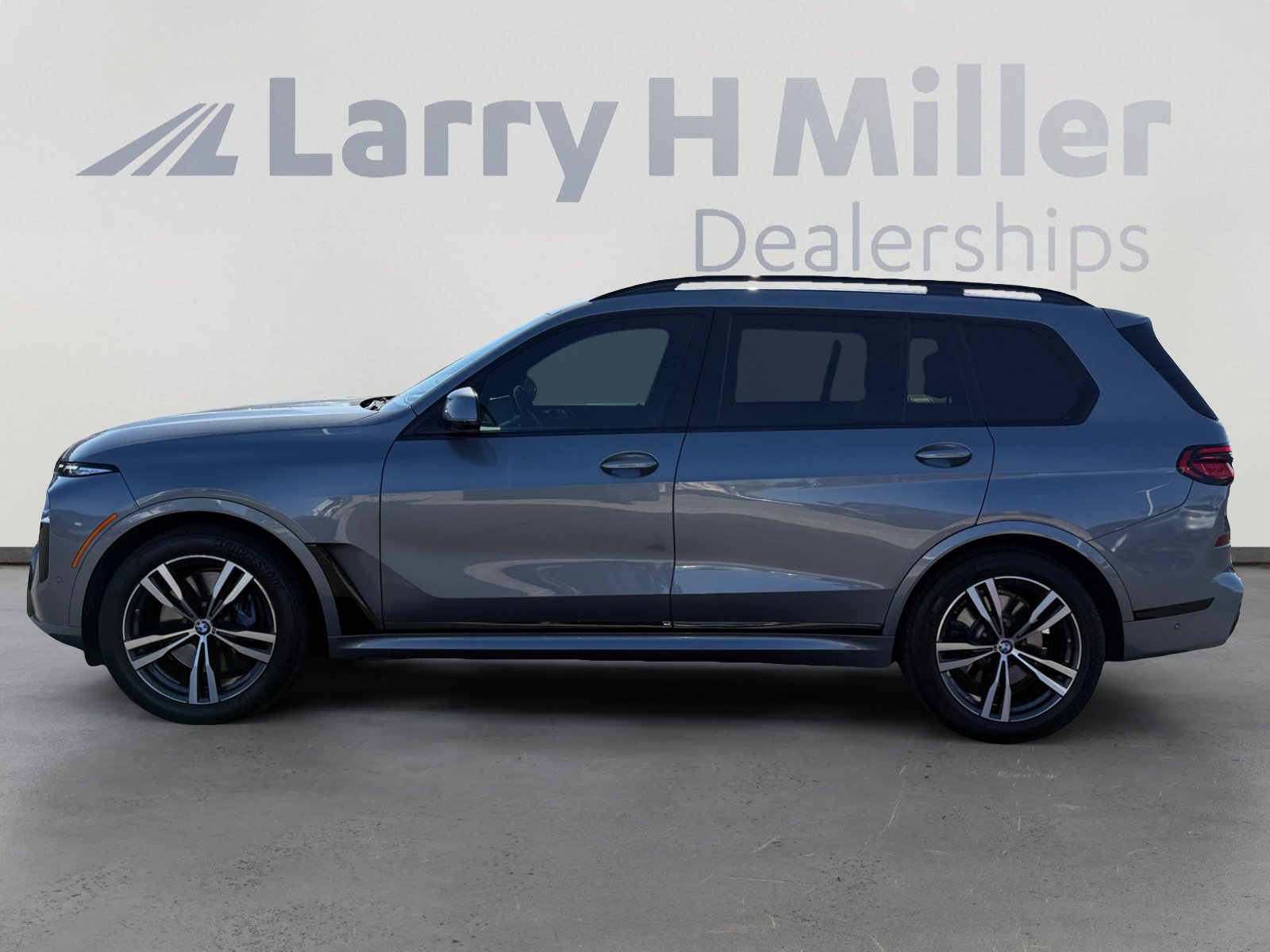 2023 Bmw X7 xDrive40i photo 2